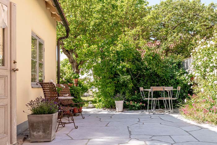 Valkoista ja romanttista