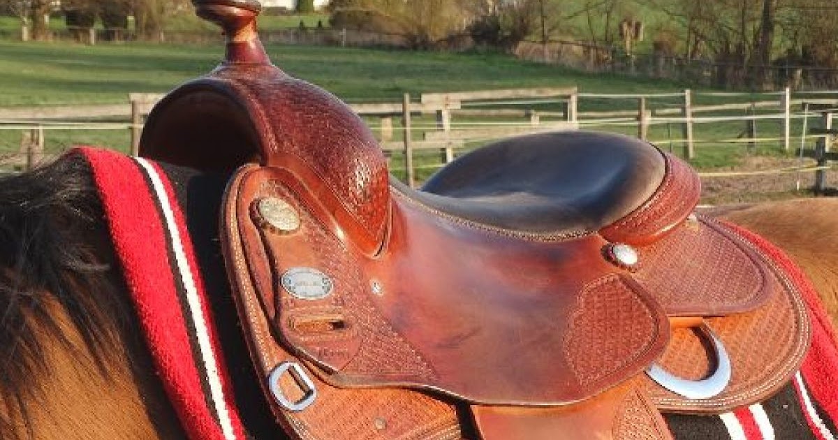 How do you measure yourself for a western saddle?