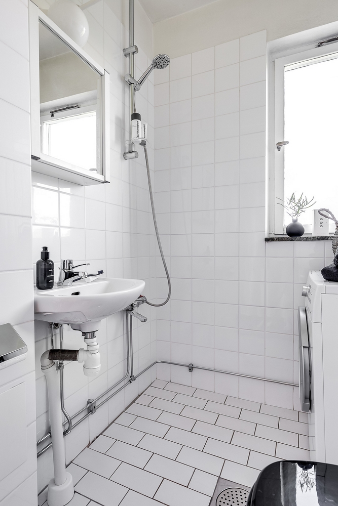 How to Craft a DIY Welcome Wood Board in 6 Easy Steps