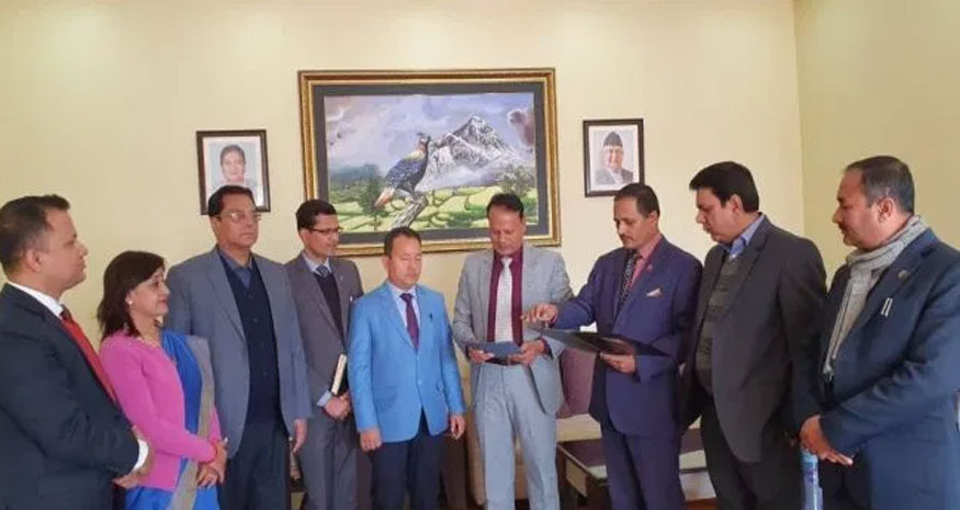 “मुक्तिनाथ विकास बैंकका सञ्चालकहरुद्वारा सपथ ग्रहण”