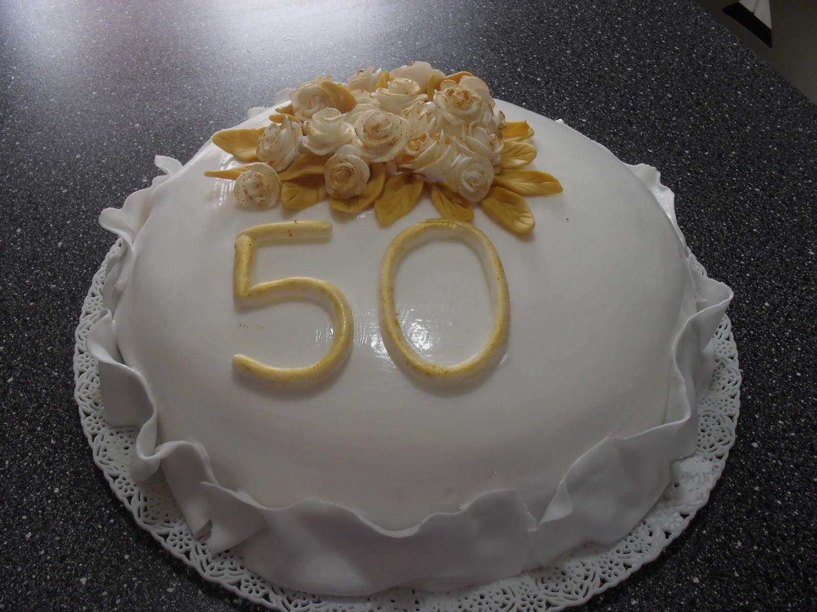 Dolcinerie torta 50° anniversario di matrimonio jpg (1600x1200)