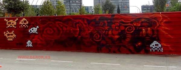 Graffiti sobre valla