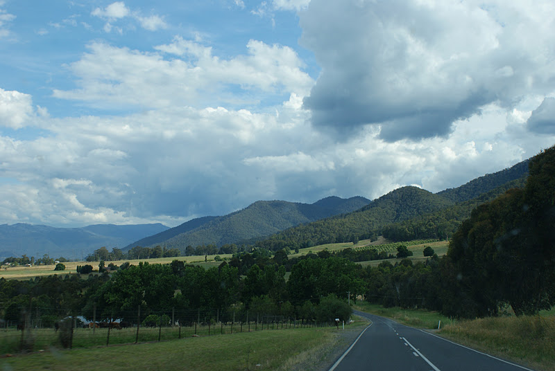 Nele & Andrew Around Oz Mt Beauty Holiday Centre, Mt Beauty, VIC