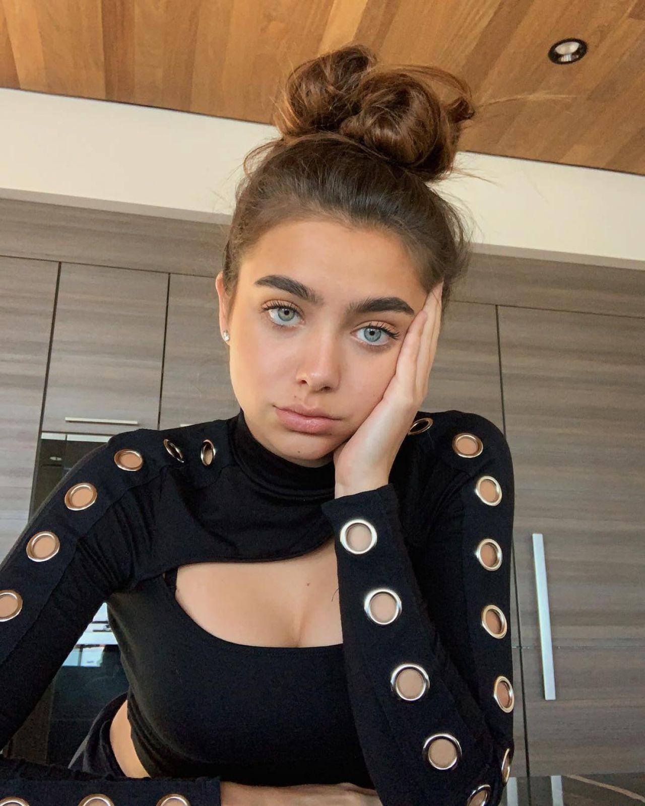 labels taylor nunez share