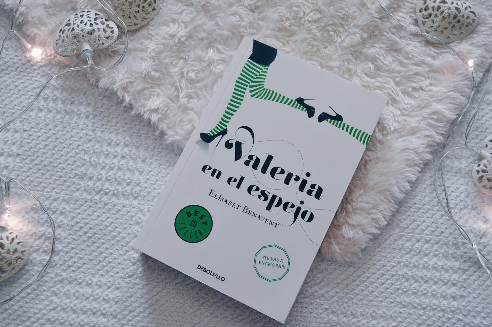 Algunos trozos de mi vida : RESE??A || SAGA VALERIA