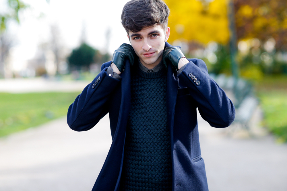 BLOG-MODE-HOMME-dandy-hogan-sneakers-luxe-bordeaux-paris-acne-studios-manteau-long-bleu-ikks-pull-jeans-apc-petit-standard-noir-hype-look