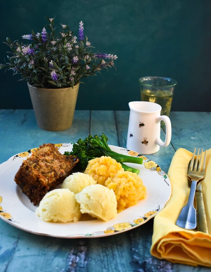 Easy Vegan Haggis Easy Vegan Haggis