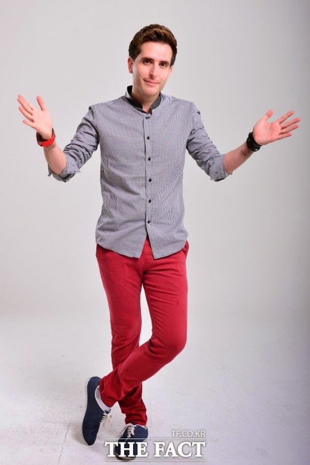 (NB) Netizen accuses Enes Kaya of cheating on his wife and