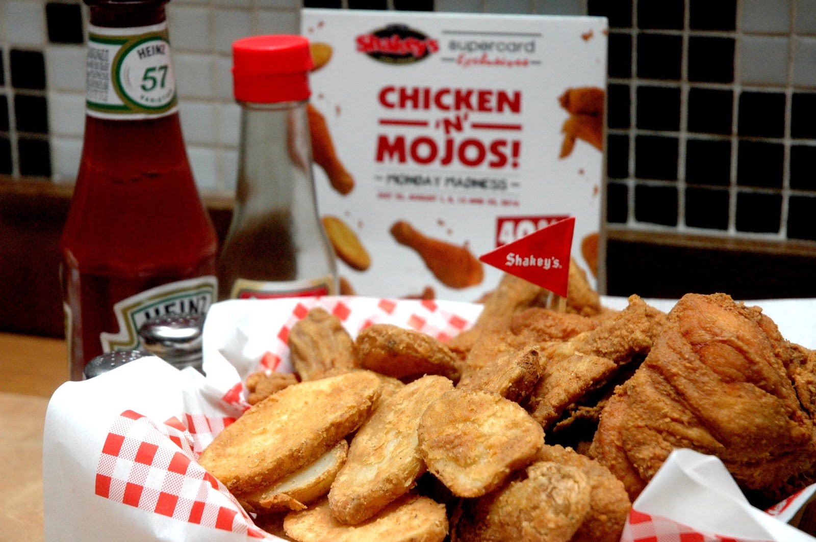 DUDE FOR FOOD Monday Madness with Shakey's Chicken 'N' Mojos