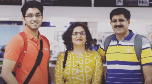 Aman Dhattarwal with his parents
