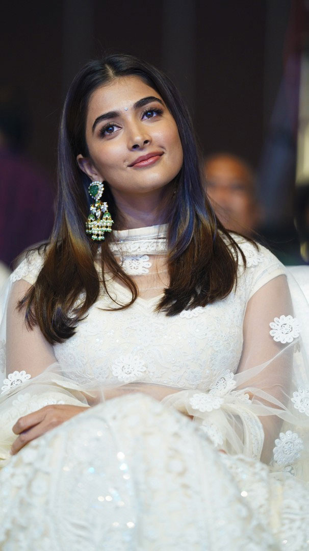 Pooja Hegde in White Salwar from Most Eligible Bachelor Event Pooja-hegde-most-eligible-bachelor-10