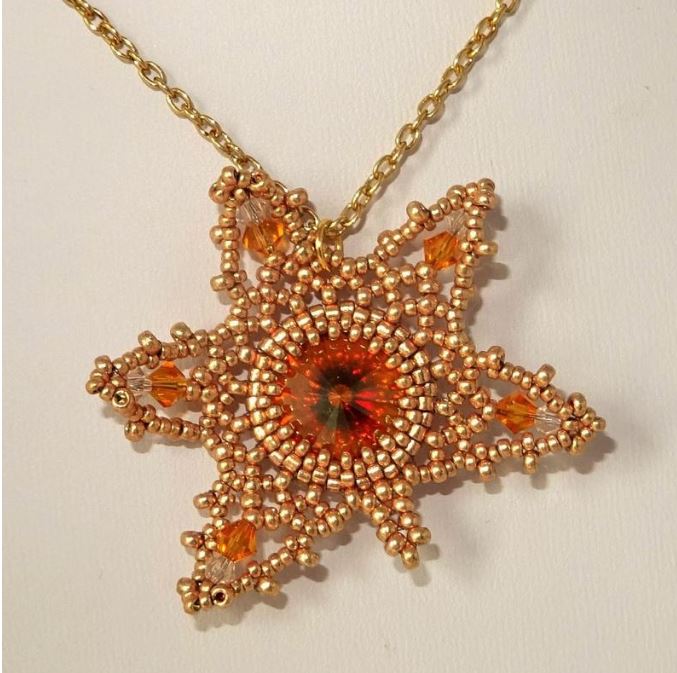5 Lovely Beaded Maple Leaf Jewelry Tutorials / The Beading Gem