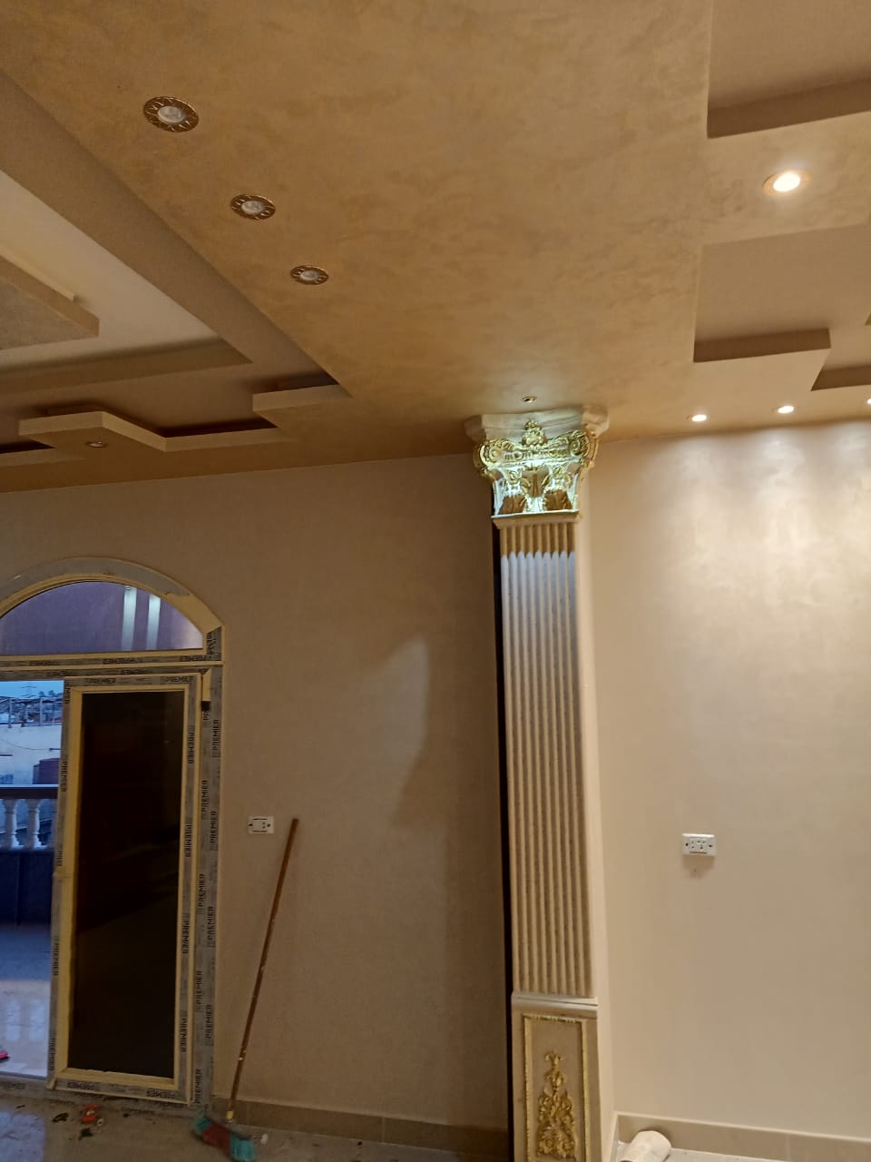 أعمال كهرباء المنازل والشقق والبيوت والفلل ومقاولات العمارات السكنية