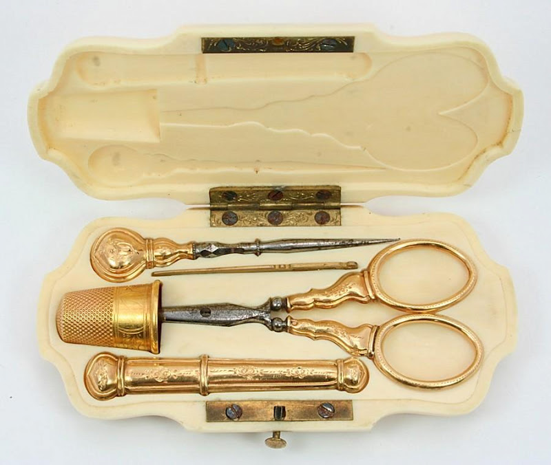 loveisspeed....... SEWİNG CASES ..NEEDLE BOXES...