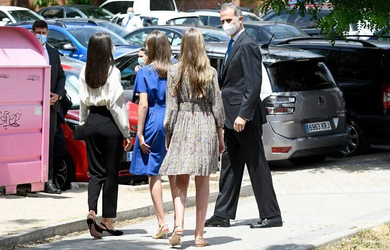 Infanta Sofia wore a new printed pleated dress from Mango, Queen Letizia wore an ecru fontana blouse from Maksu