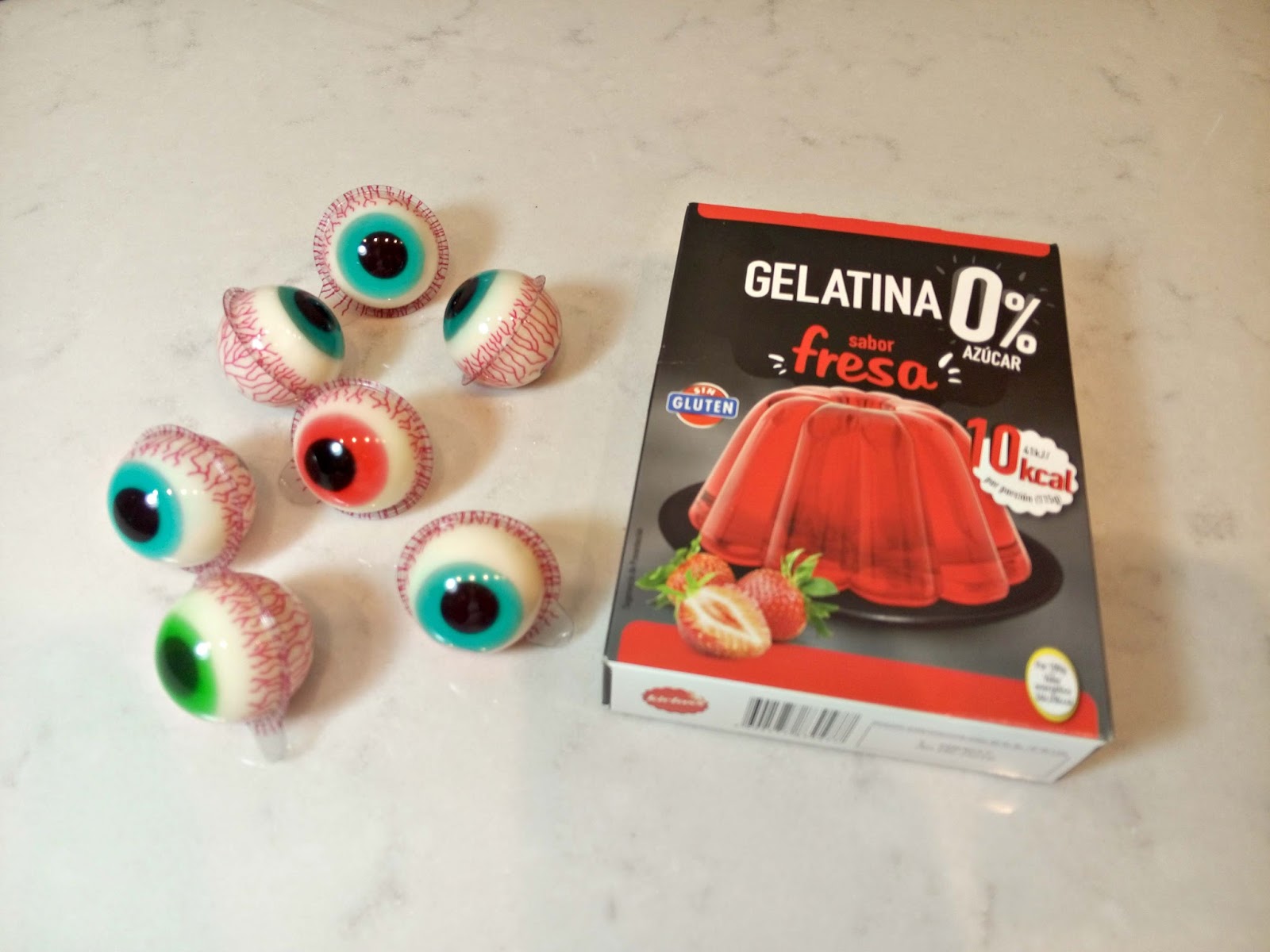 OTRO DIA PERFECTO GELATINA SANGRIENTA CON OJOS