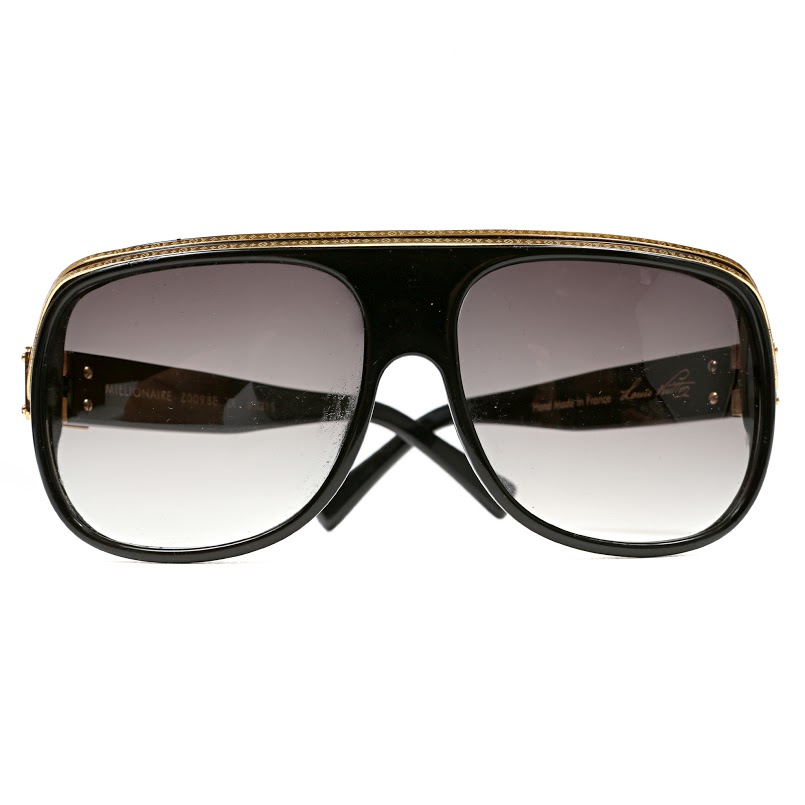 FASHiONABLY BROKEASS: LV black millionaire sunglasses