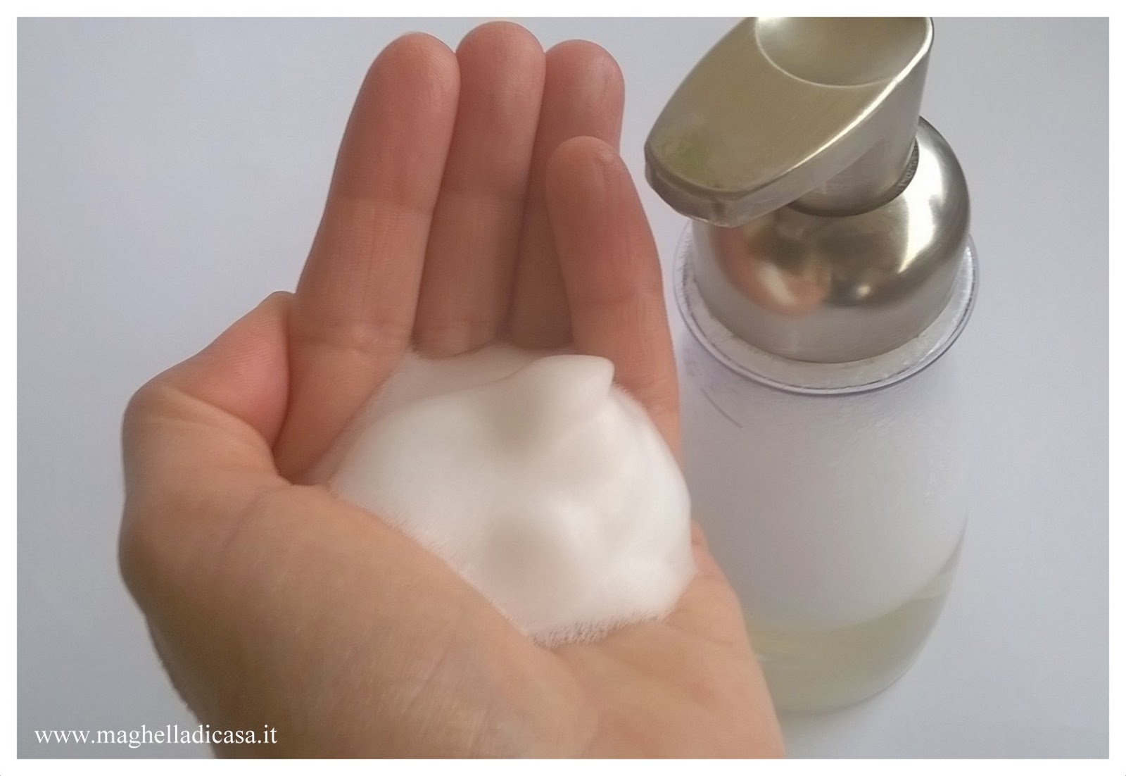 Maghella di casa : Schiuma sapone per le mani che non secca la pelle e ci  fa risparmiare