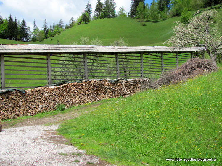 Planina pod Golico, kozolec Slovenija, Gorenjska