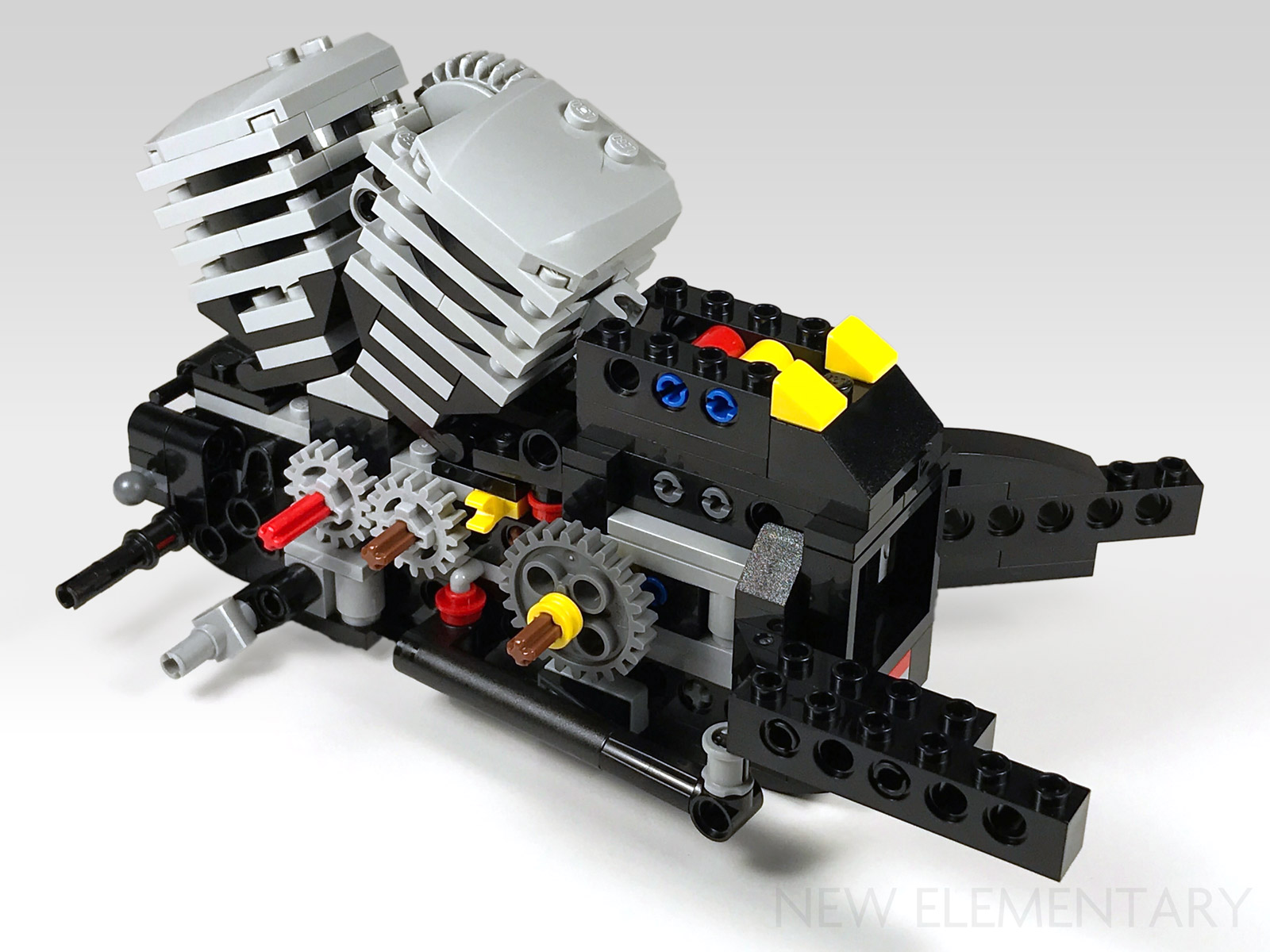 LEGO® Creator Expert review: 10269 Harley-Davidson Fat Boy