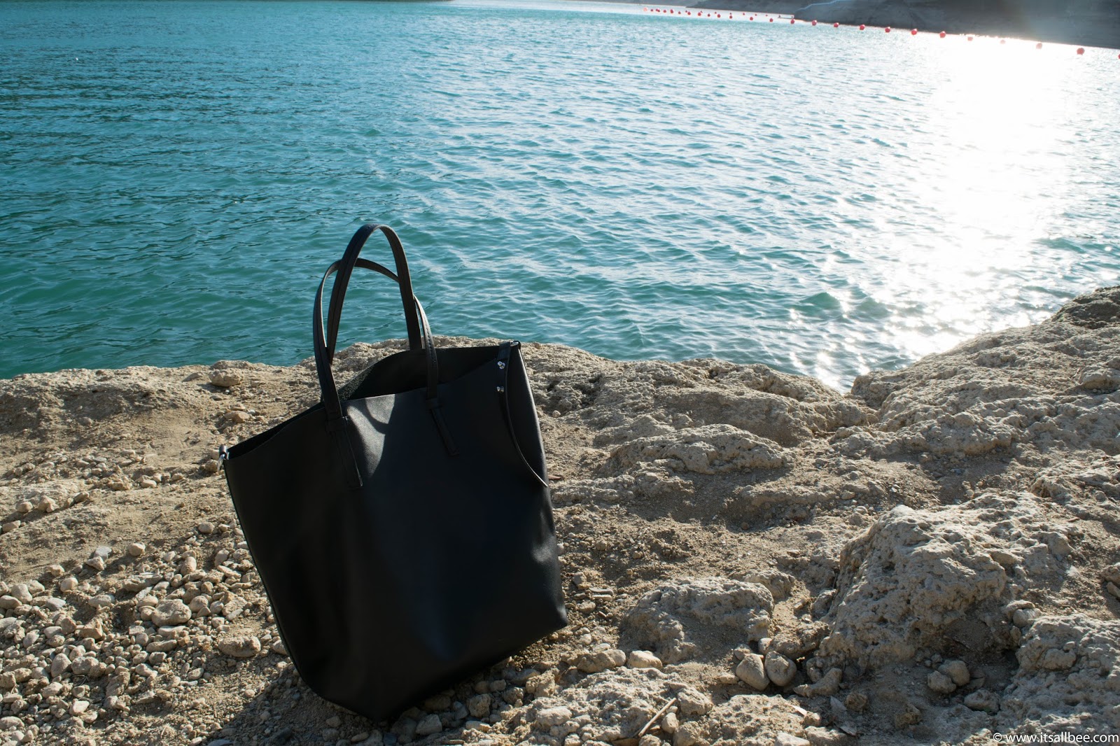 El Chorro Malaga, a beautiful little spot in Andalucia with most perfect views you will ever see. The little village is only known to Spaniards vacationers. #hiddengem #andalucia #spain #holiday #traveltips El Chorro Malaga | The Best Spot To Watch The Sunset In Andalucia