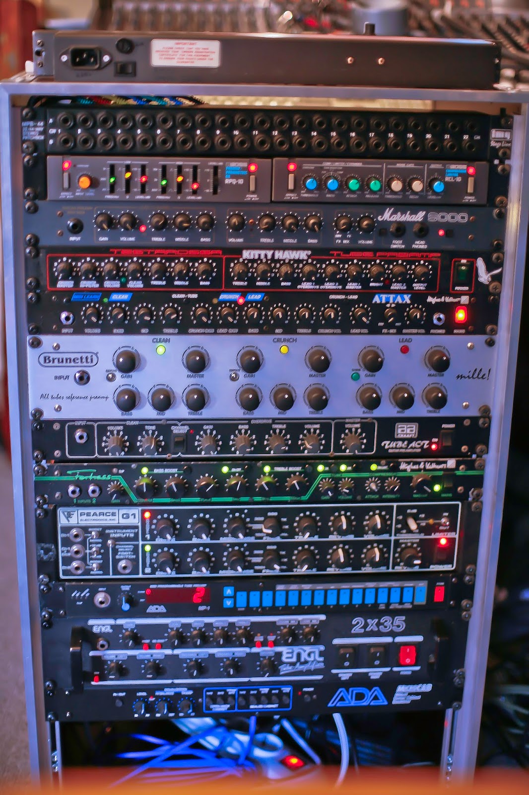 Lenin's Lab Guitar preamplifier rack