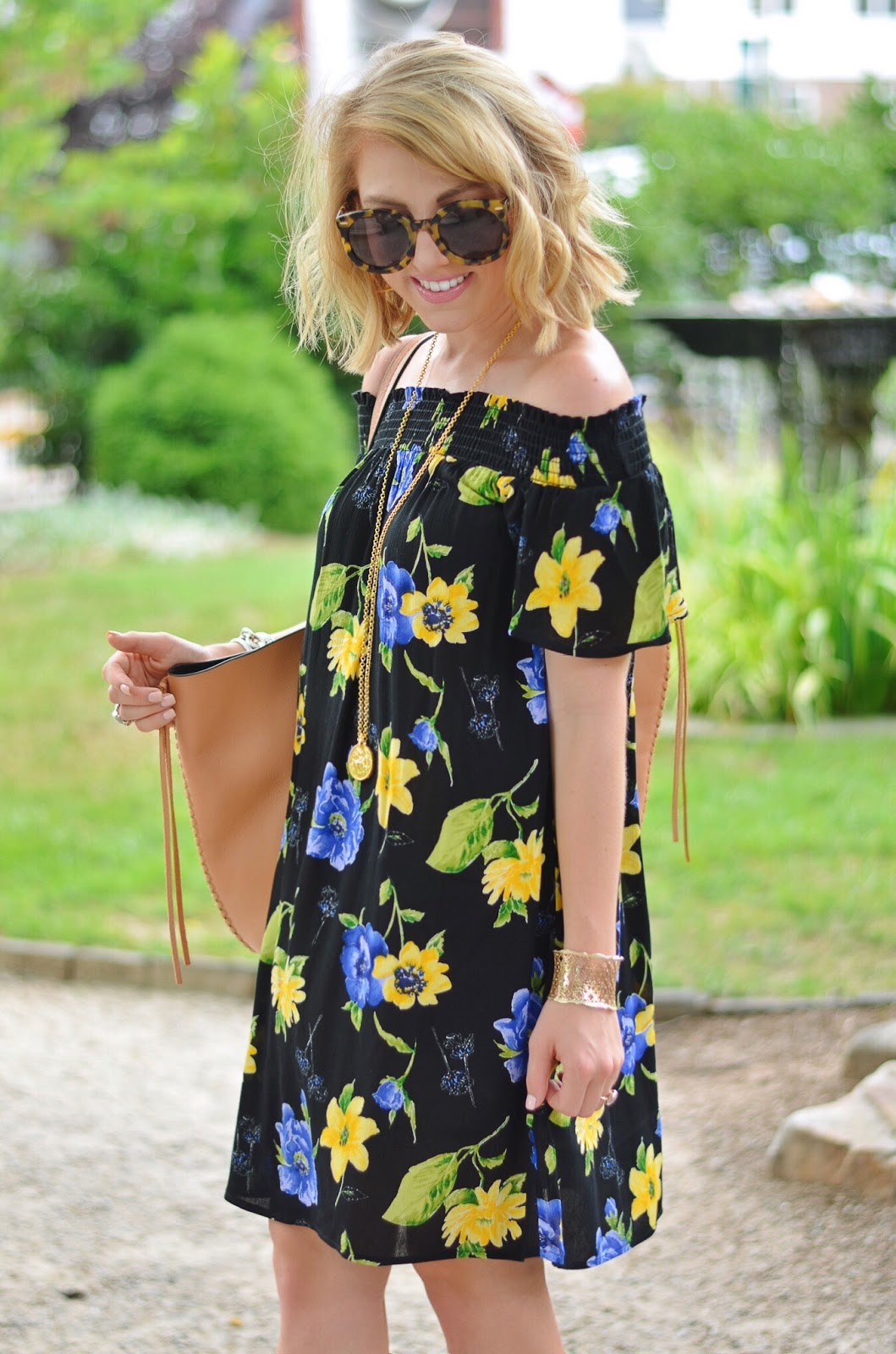 Something Delightful : Blue & Yellow Florals