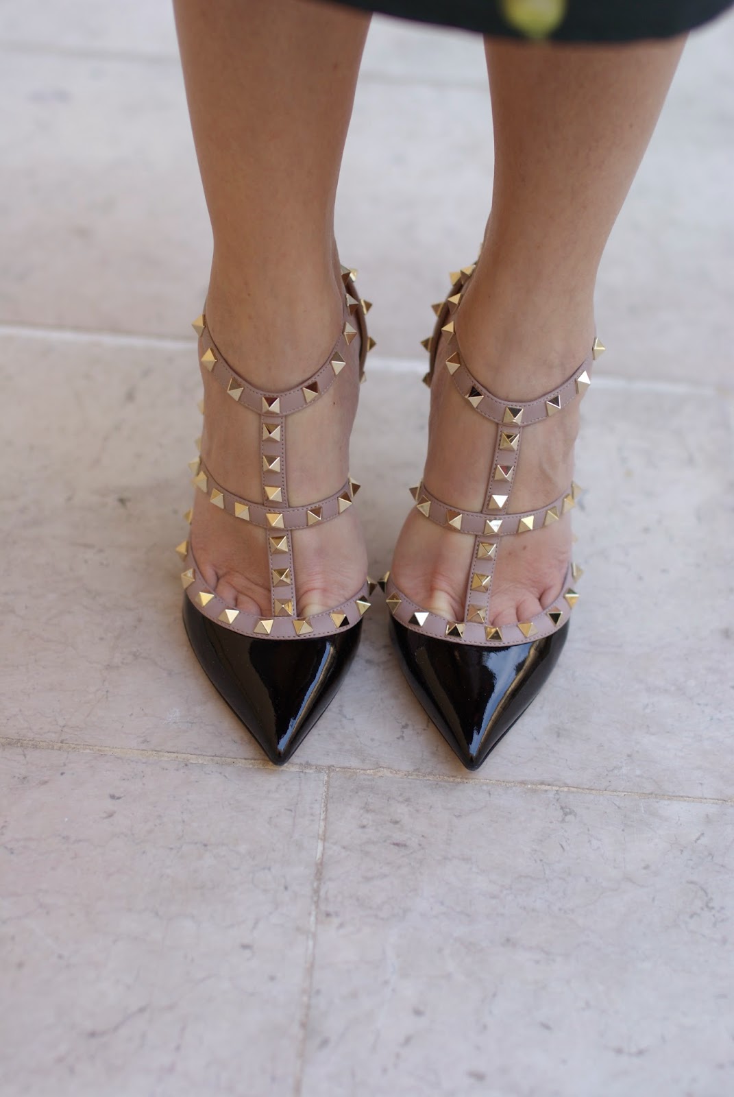Valentino Rockstud heels, Poppy print midi skirt | Fashion and Cookies ...