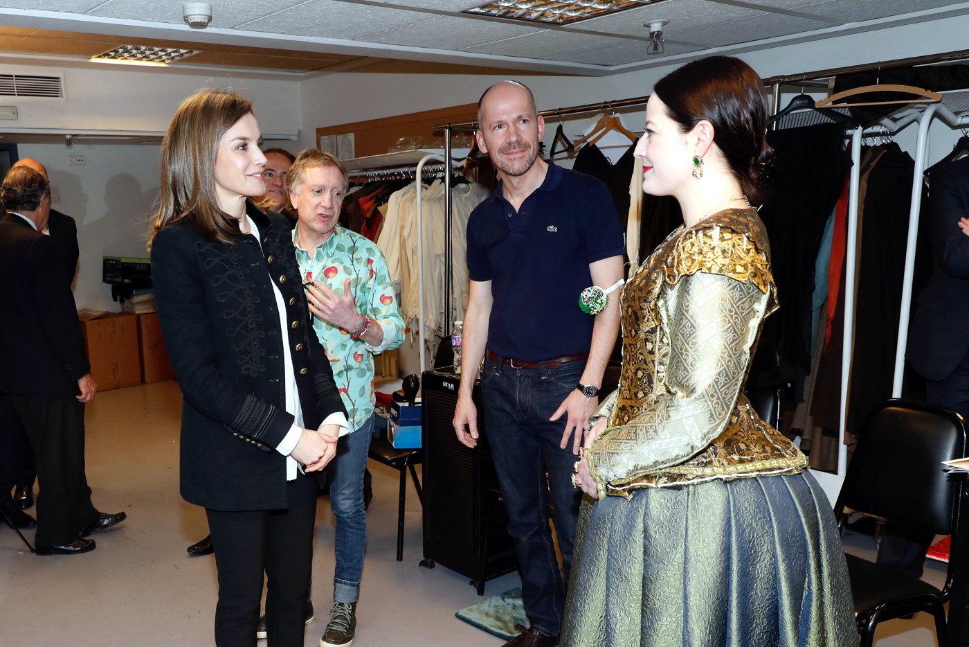 AGENDA PERSONAL DE LA REINA LETIZIA  (2da parte-Años 2016/17/18) - Página 63 Reina_teatro_real_20180315_09