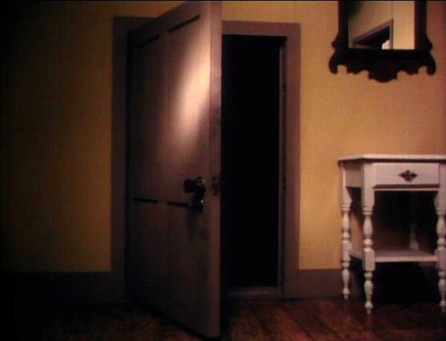 The Haunted Closet: Monsters In My Room (Tales From the Darkside, 1985)