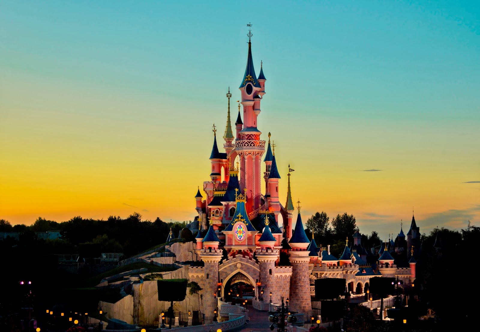 TOURISME. Disneyland Paris détaille ses trois nouveaux parcs