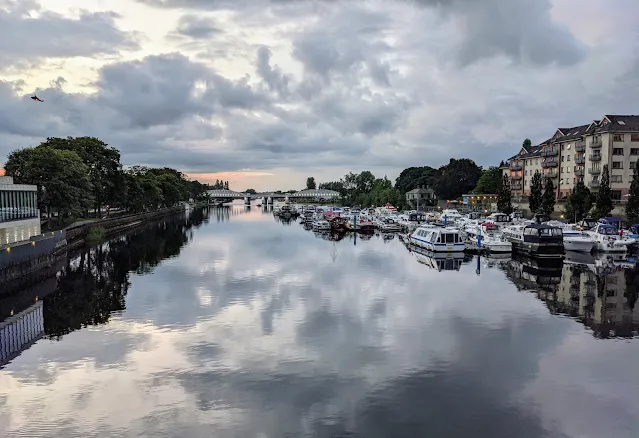 Things to do in Athlone: Watch the sunset from Custume Bridge