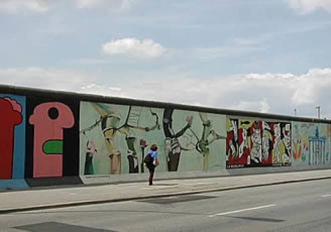 30 años desde la caída del Muro de Berlín, ¿cuándo caerá el muro en el Sáhara Occidental?