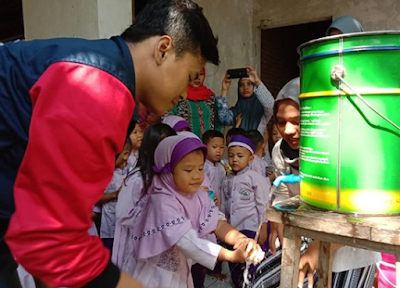 Mahasiswa Kkn Upgris Gelar Penyuluhan Dan Cuci Tangan Mahasiswa Kkn Upgris Gelar Penyuluhan Dan Cuci Tangan