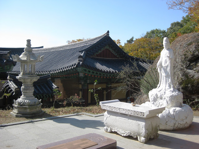 On the Flipside: A Korean Adventure: Sudeoksa Temple and Yesan Apple ...