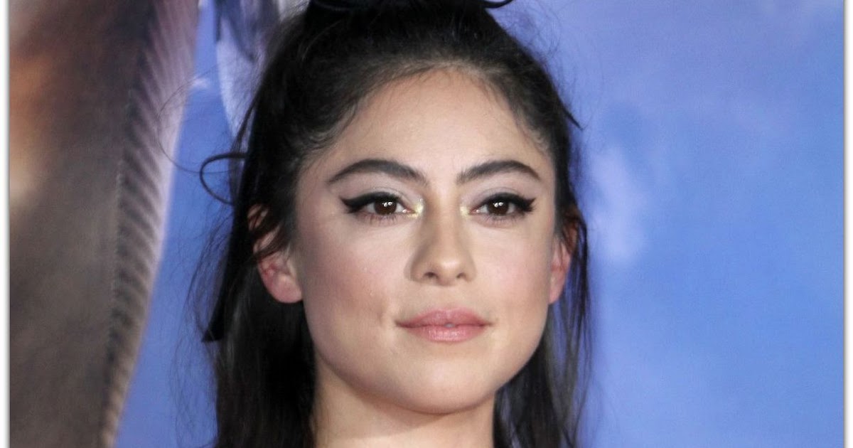 Rosa Salazar Boyfriend, Net Worth, Age, Career, Full Biography 2019