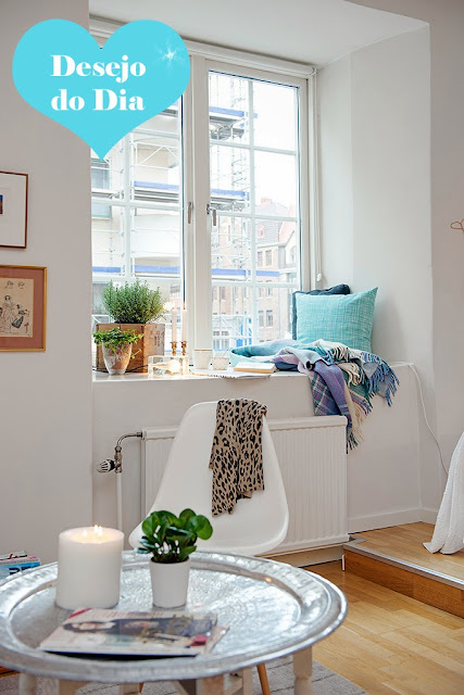 DESEJO DO DIA: esse banco à janela no meu apê. Blog Achados de Decoração