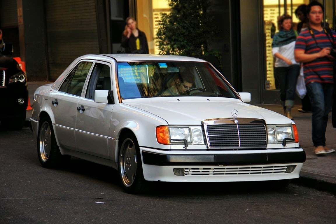 Mercedes-Benz W124 500E White | BENZTUNING