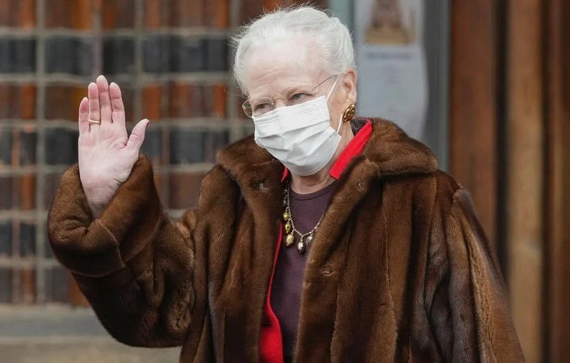 Brown fur coat. Aarhus Cathedral Choir that performed Easter hymns. Crown Princess Mary, Princess Isabella and Princess Marie