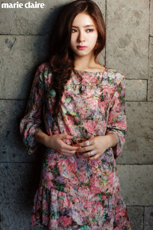 Korean Dream Blog: Shin Se Kyung para "Marie Claire"
