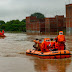 बलिया के बाढ़ प्रभावित क्षेत्रों में पहुंची एनडीआरएफ की टीम,रेस्क्यू ऑपरेशन चलाकर 42 लोगों को सुरक्षित निकाला