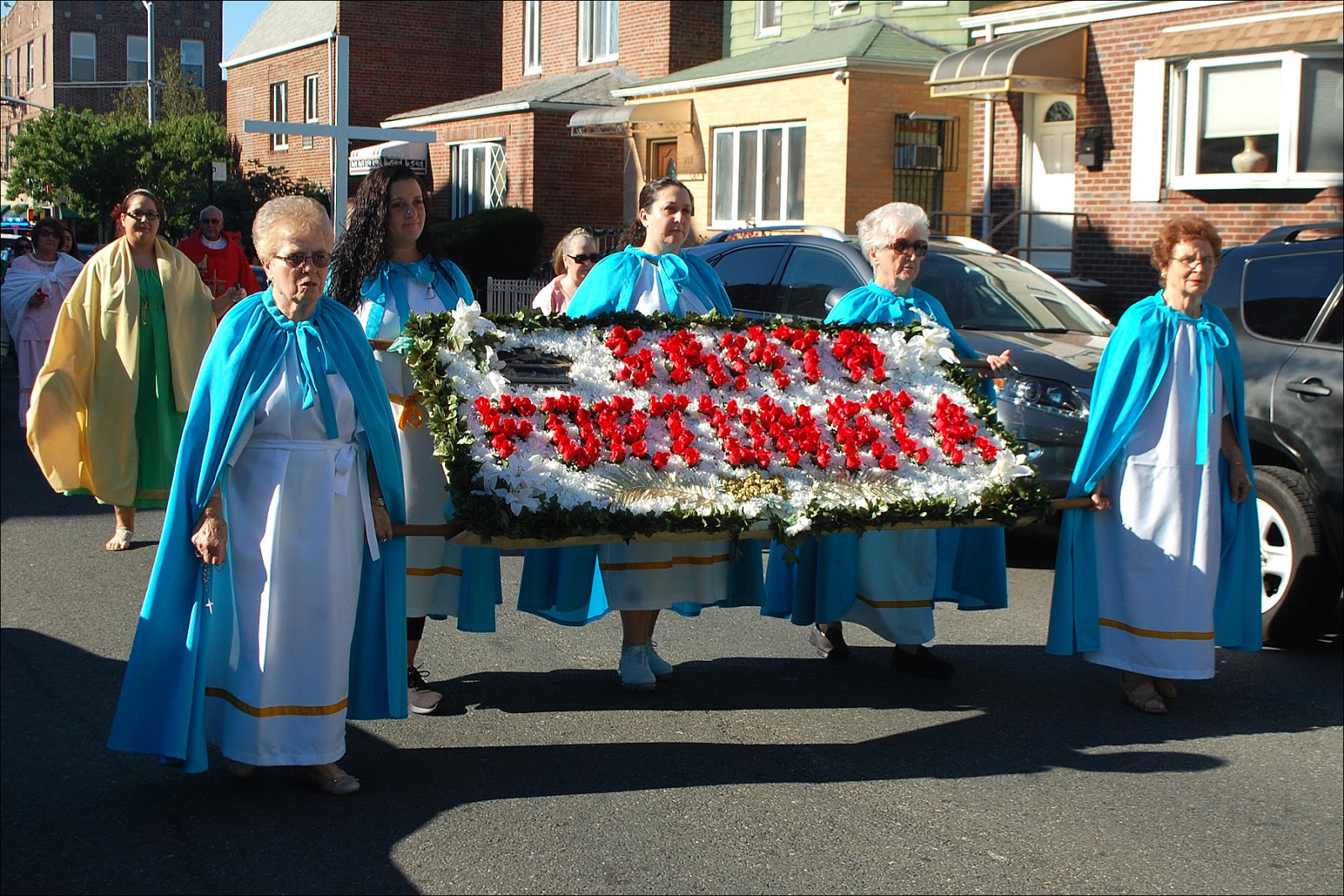 Il Regno A Look at the 2017 Santa Fortunata Procession in Bensonhurst