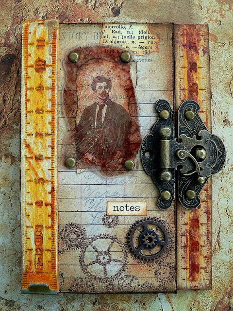 Von Pappe II: Steampunk Notes and a swap!