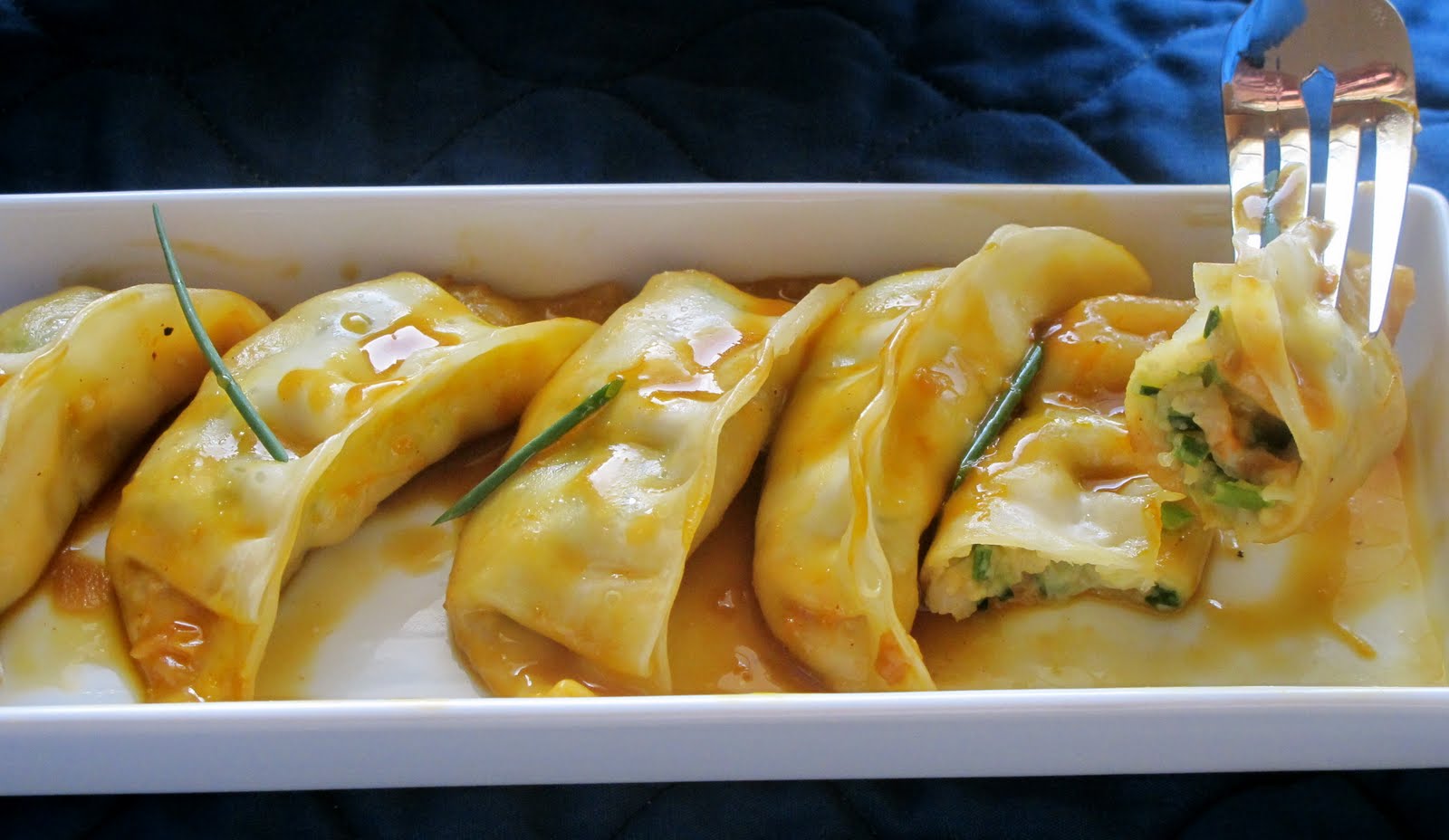 radiant-table-gyoza-with-orange-sauce