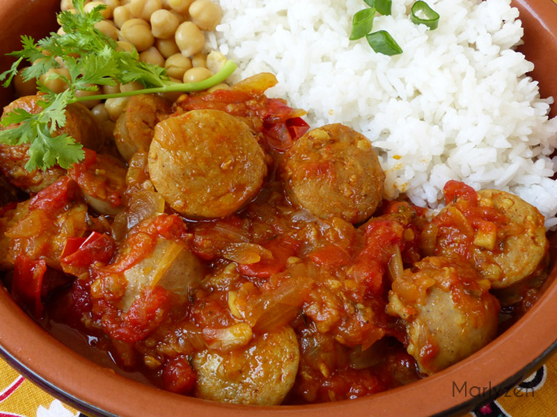 Rougail saucisse Marlyzen, cuisine revisitée Rougail saucisse Marlyzen, cuisine revisitée
