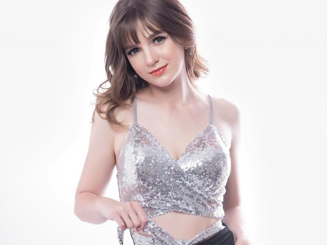 clip nóng DJ Alexa 16