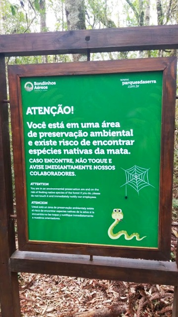 Trilha ecológica durante a visita aos Bondinhos Aéreos no Parque da Serra, em Canela, na Serra Gaúcha