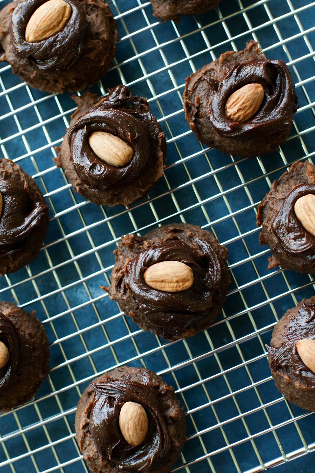 Chocolate Almond Date Cookies with Fudge Frosting (plantbased, Nobake