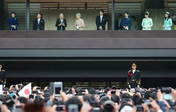 Empress Michiko, Crown Prince Naruhito, Crown Princess Masako, Prince Akishino, Princess Kiko, Princess Mako and Princess Kako