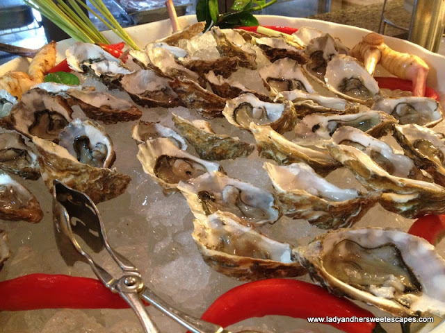 Oyster in bed of Ice